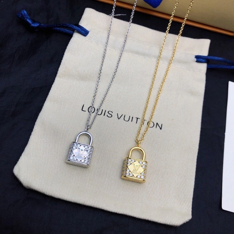 SunProtective Louis Vuitton Necklaces 248461