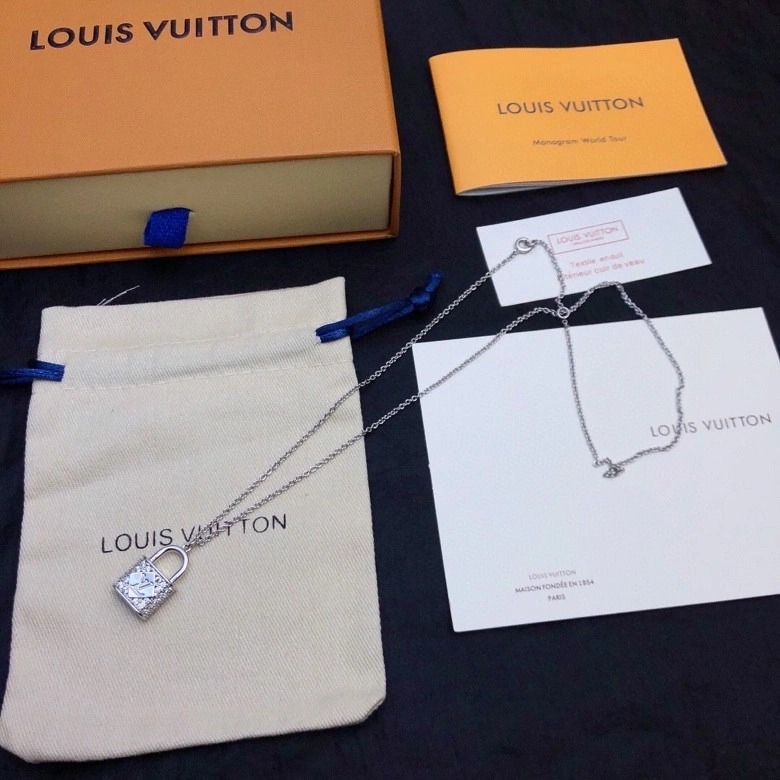 SunProtective Louis Vuitton Necklaces 248461
