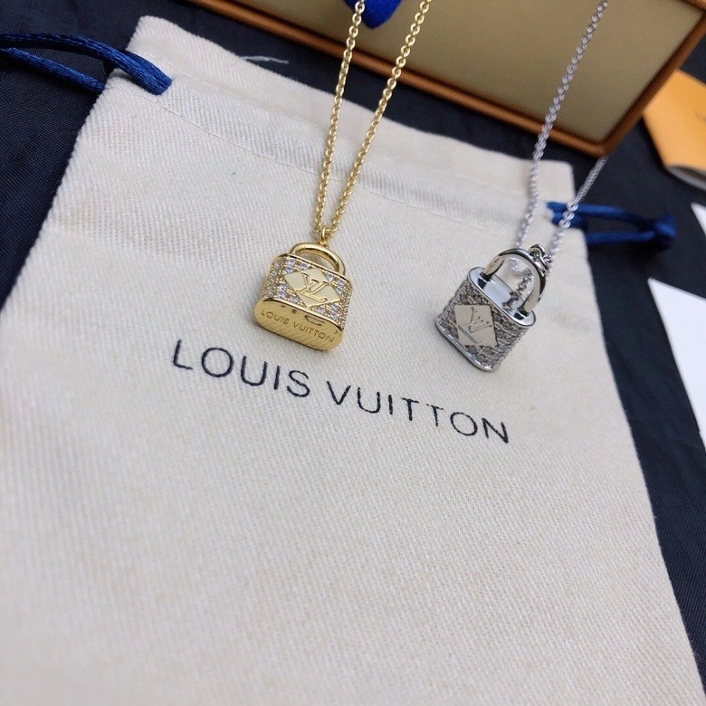 SunProtective Louis Vuitton Necklaces 248461