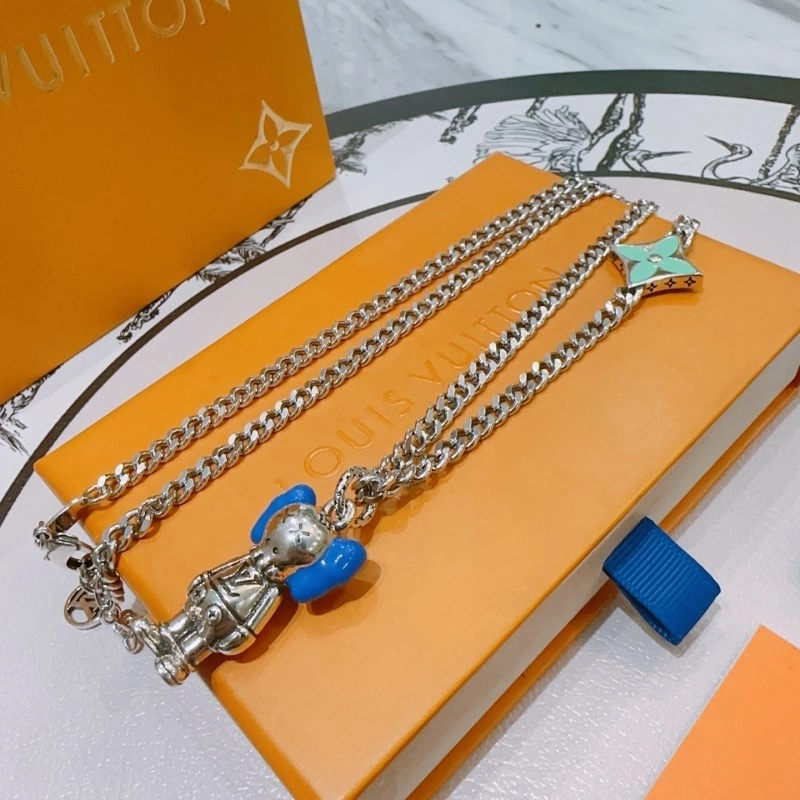 Louis Vuitton Necklaces Lightweight 248453