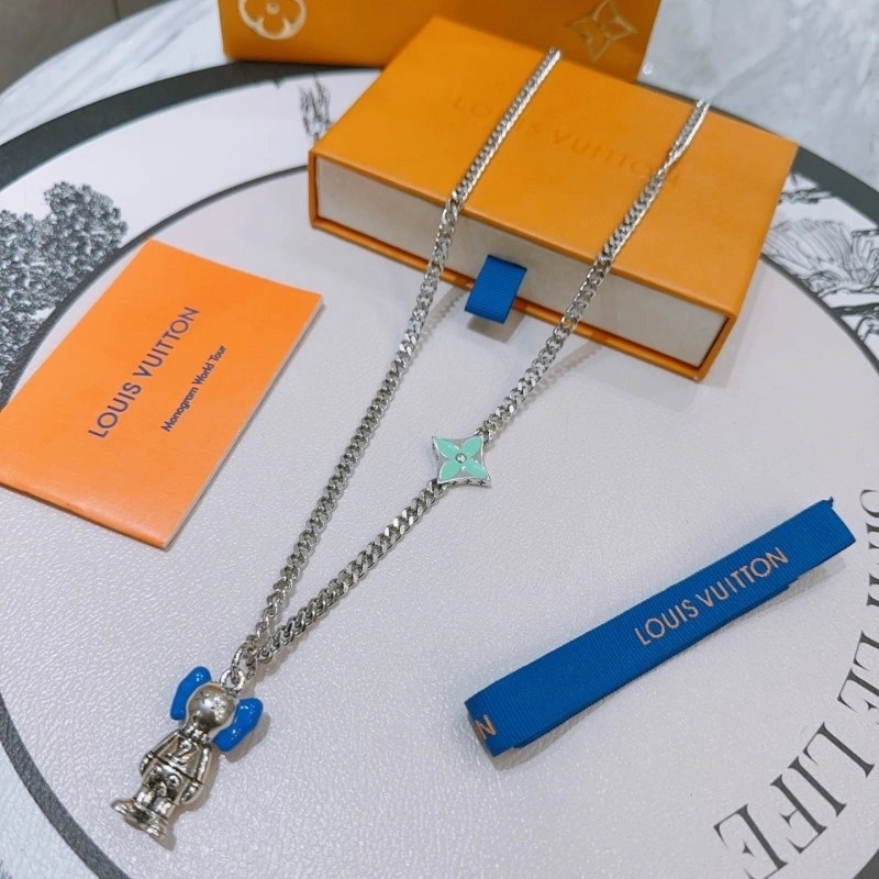 Louis Vuitton Necklaces Lightweight 248453