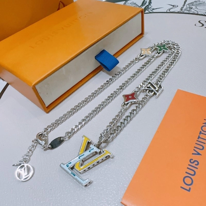 Stylish Louis Vuitton Necklaces 248455