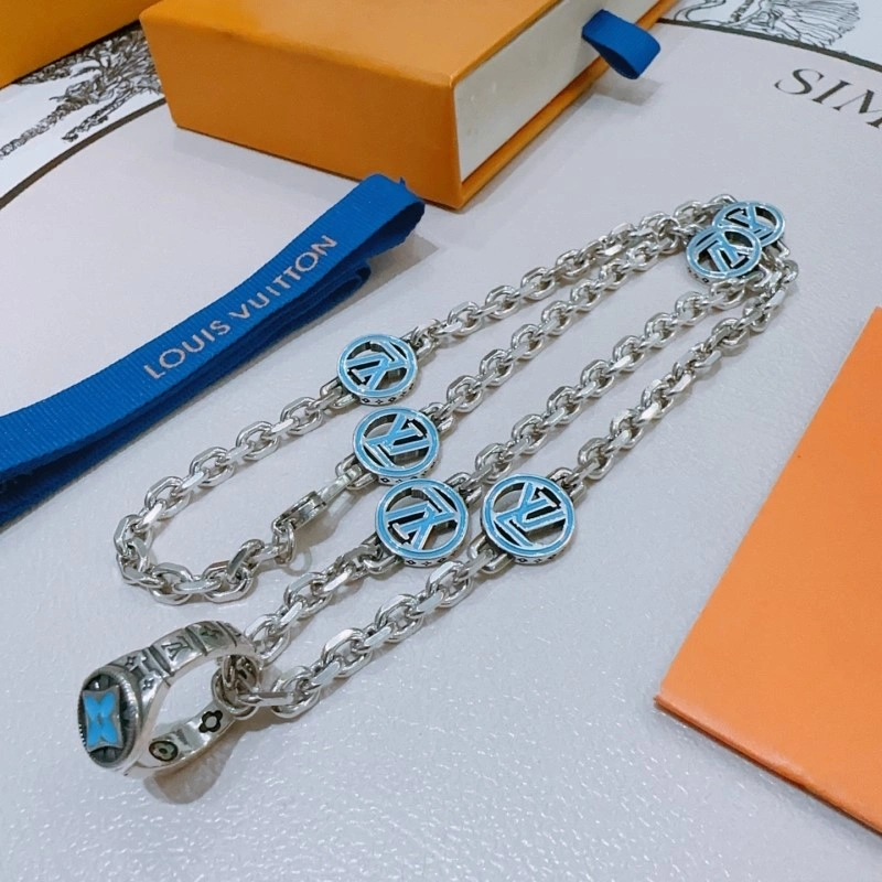 UrbanStyle Louis Vuitton Necklaces 248449