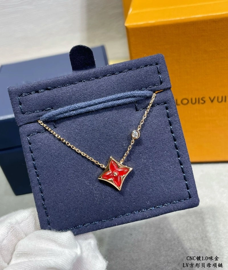 Supportive Louis Vuitton Necklaces 248460