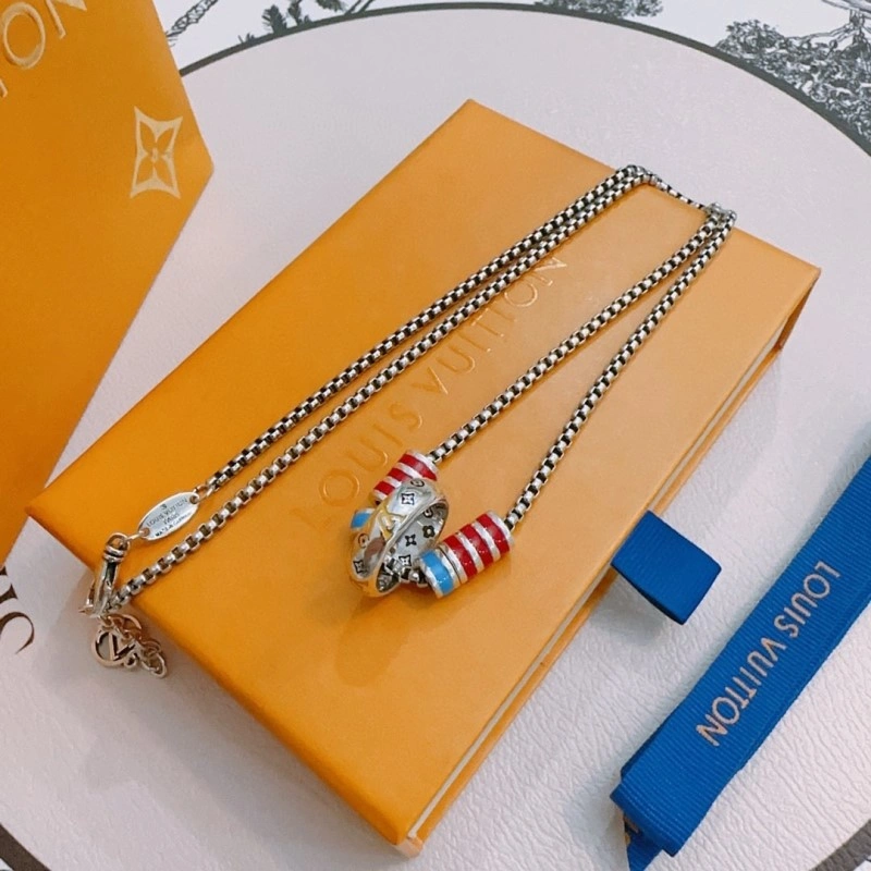 ModernLook Louis Vuitton Necklaces 248450
