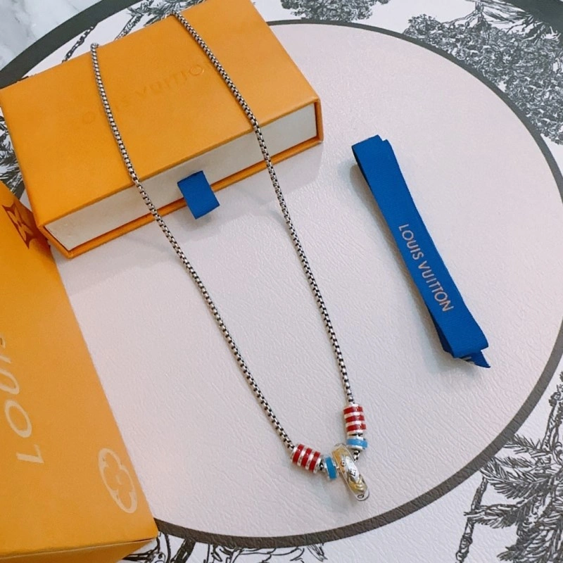 ModernLook Louis Vuitton Necklaces 248450