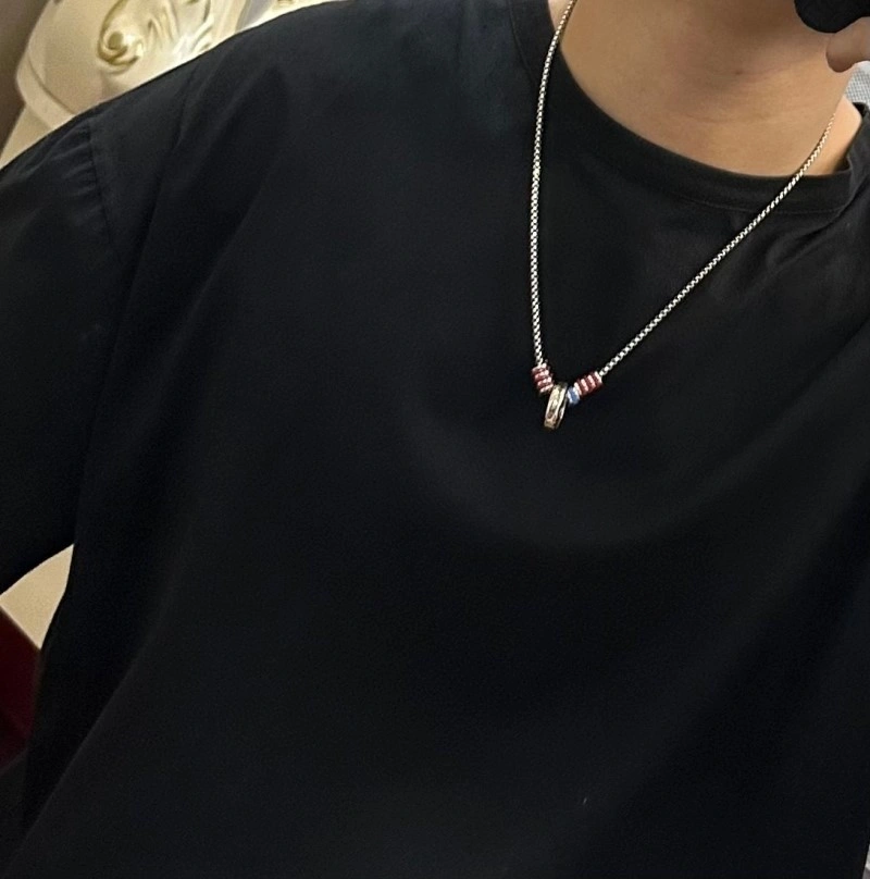 ModernLook Louis Vuitton Necklaces 248450