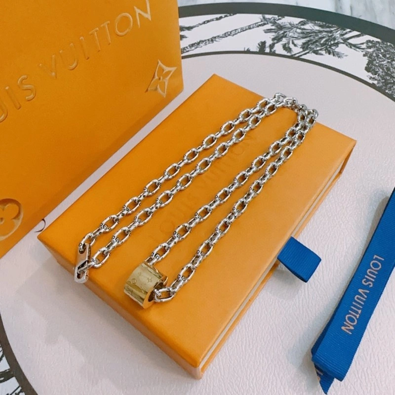 Louis Vuitton Necklaces Modern 248440