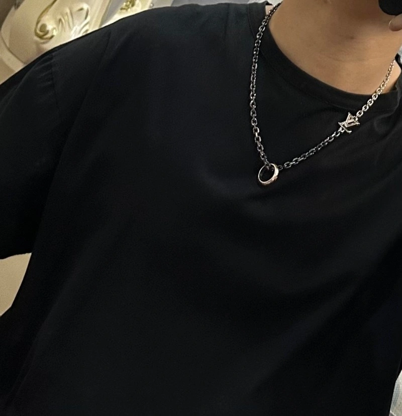 Lightweight Louis Vuitton Necklaces 248445