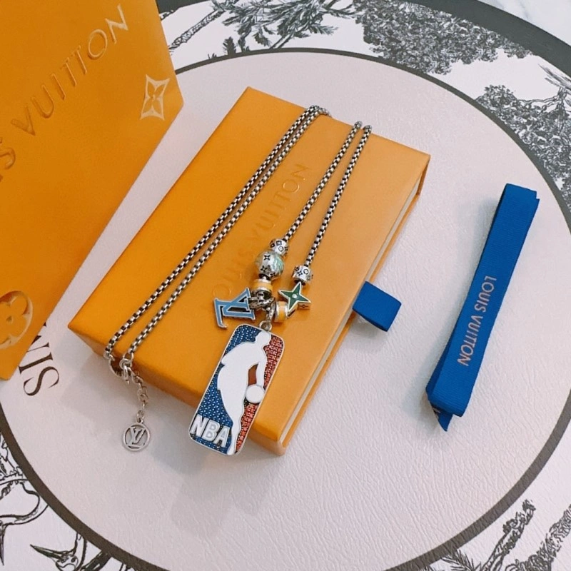 Louis Vuitton Necklaces Youthful 248435