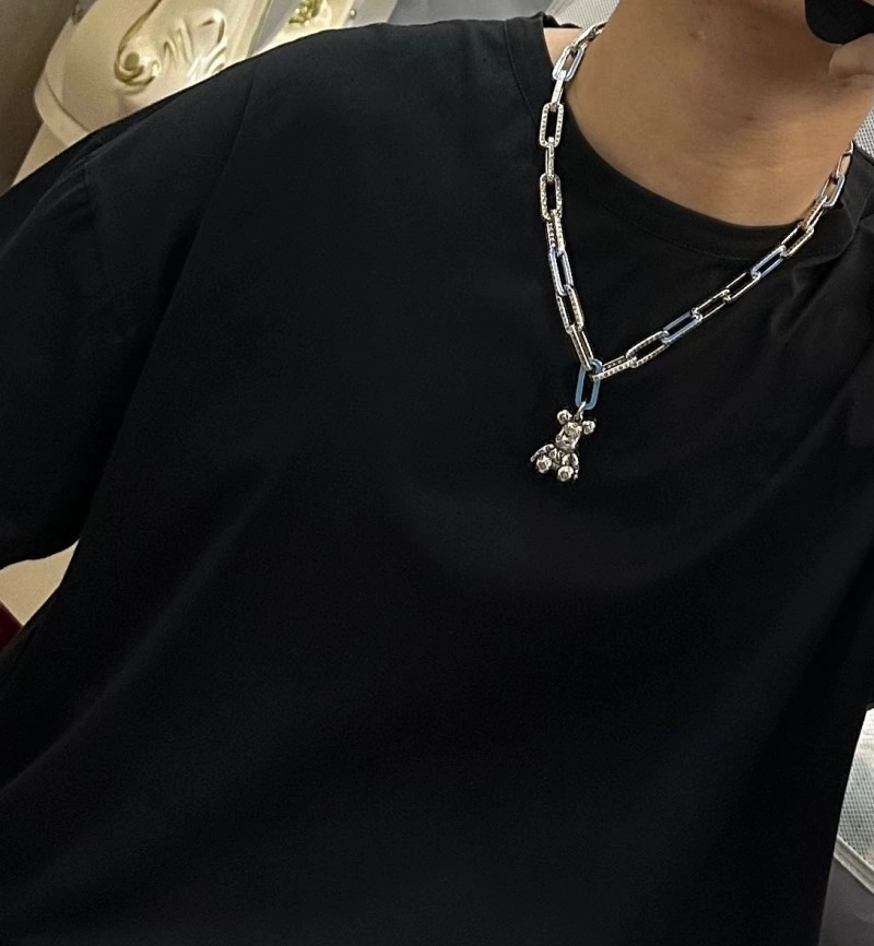 Casual Louis Vuitton Necklaces 248443