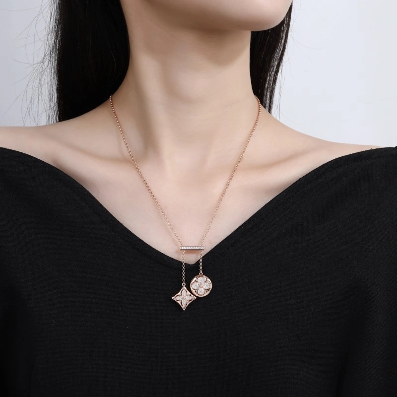 Louis Vuitton Necklaces RelaxedFit 248432