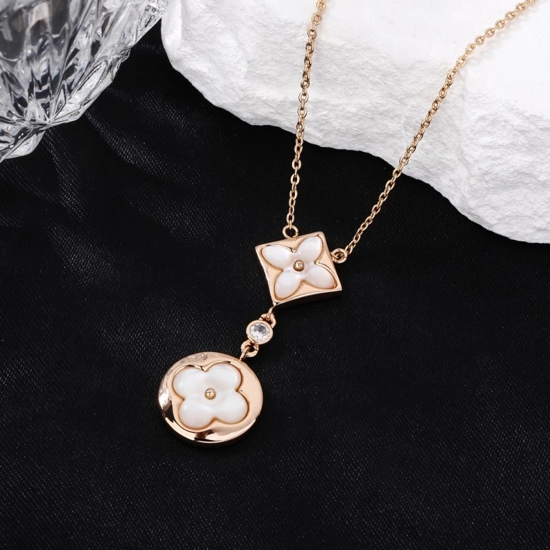 TravelReady Louis Vuitton Necklaces 248430