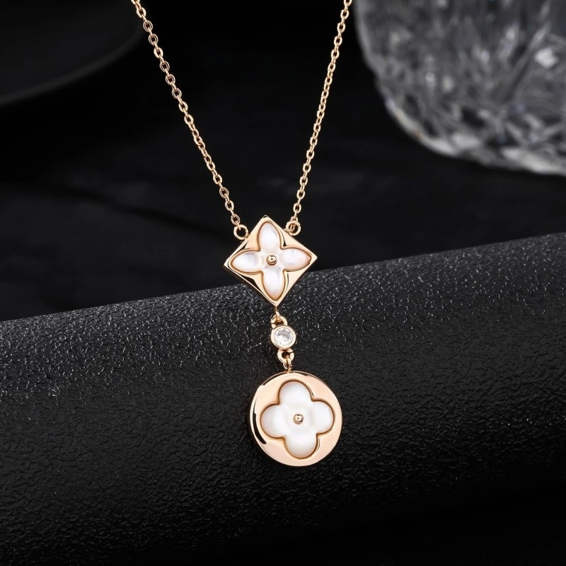 TravelReady Louis Vuitton Necklaces 248430