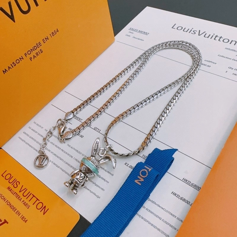 Louis Vuitton Necklaces Breathable 248431