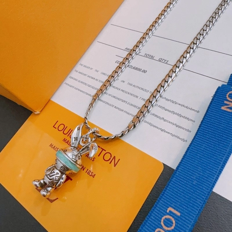 Louis Vuitton Necklaces Breathable 248431