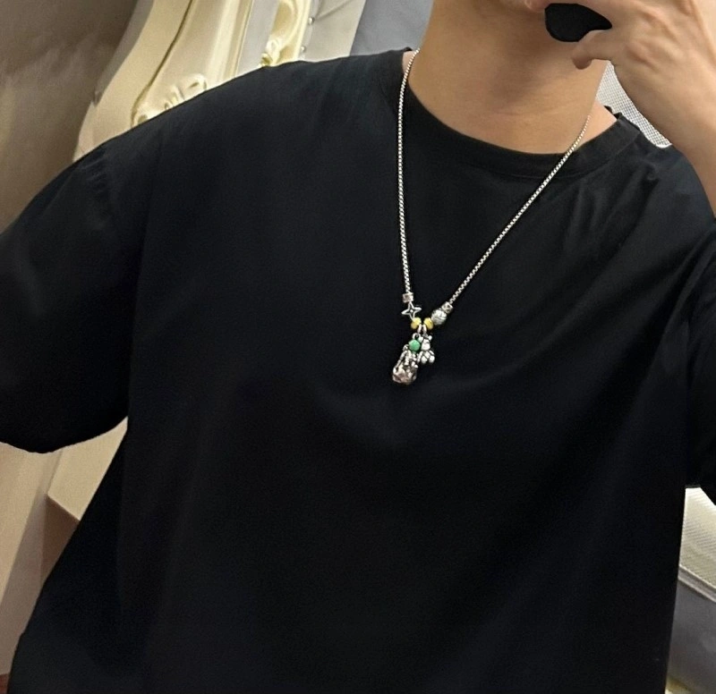 Louis Vuitton Necklaces Trendy 248428