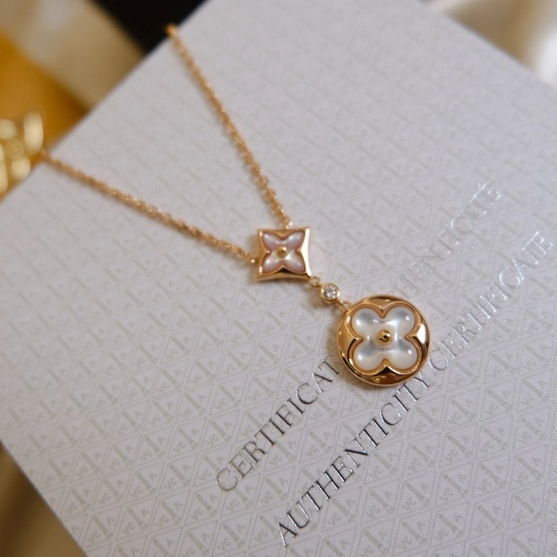 Louis Vuitton Necklaces Colorful 248423