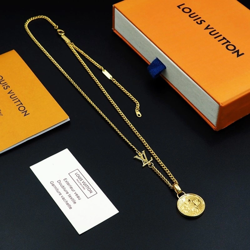 UrbanChic Louis Vuitton Necklaces 248421