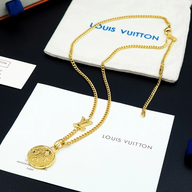 UrbanChic Louis Vuitton Necklaces 248421