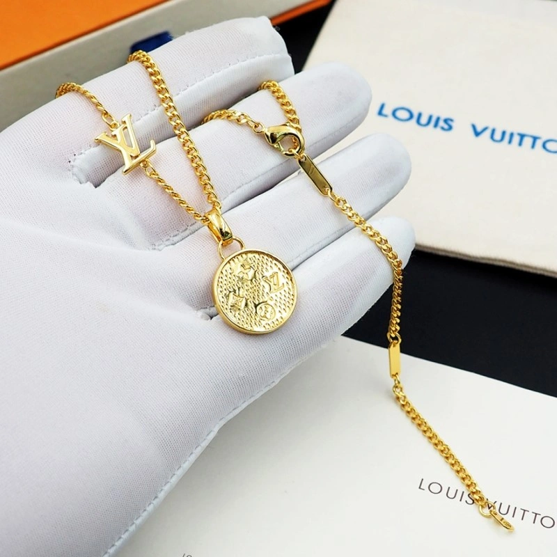 UrbanChic Louis Vuitton Necklaces 248421