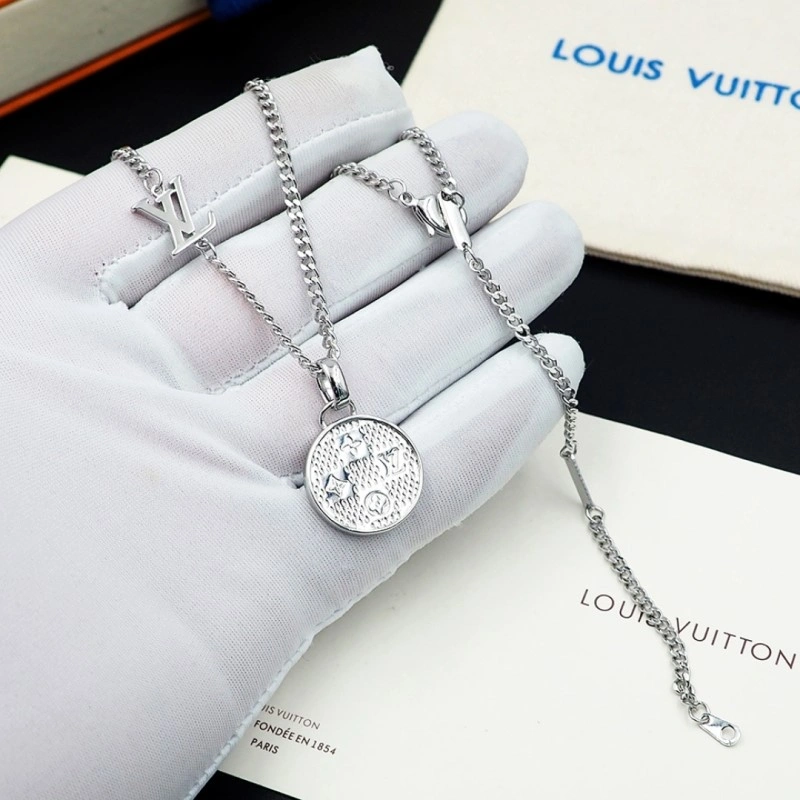 UrbanStyle Louis Vuitton Necklaces 248422
