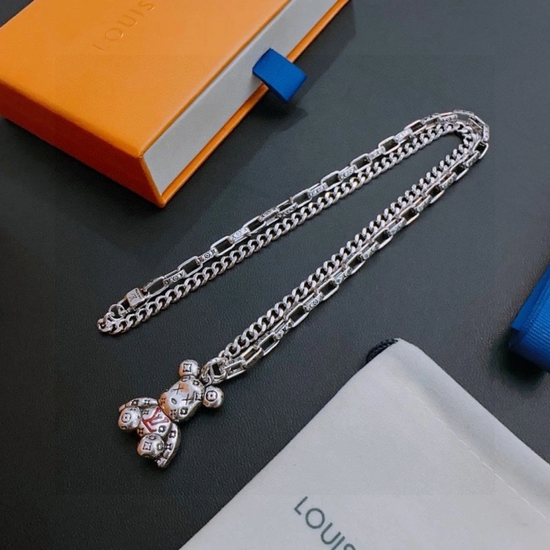 Attractive Louis Vuitton Necklaces 248418