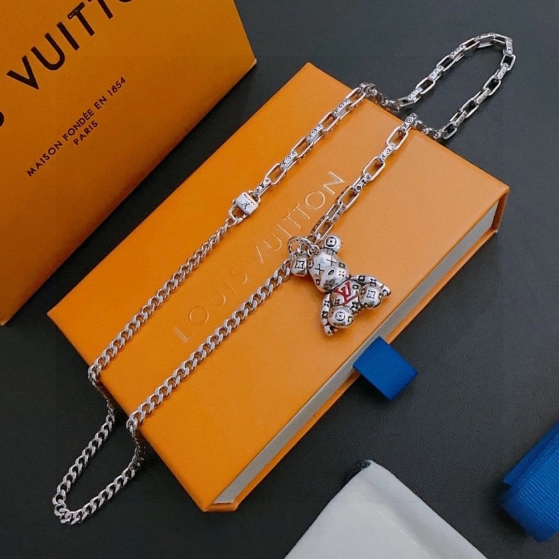 Attractive Louis Vuitton Necklaces 248418