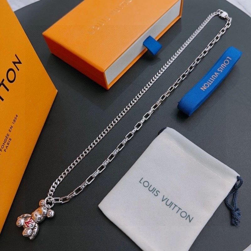Attractive Louis Vuitton Necklaces 248418