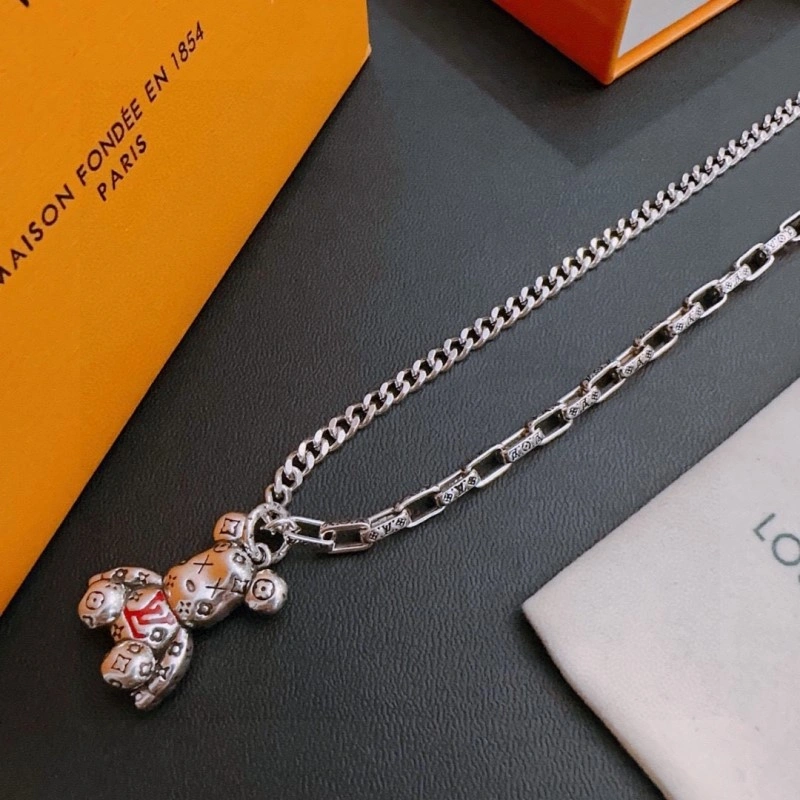 Attractive Louis Vuitton Necklaces 248418