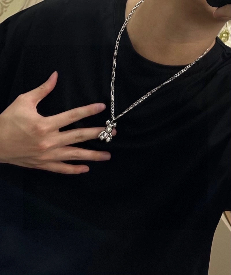 Attractive Louis Vuitton Necklaces 248418