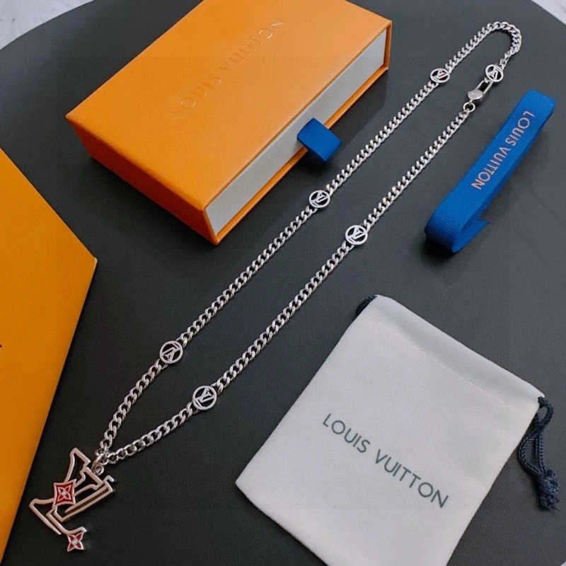 Louis Vuitton Necklaces Contemporary 248416