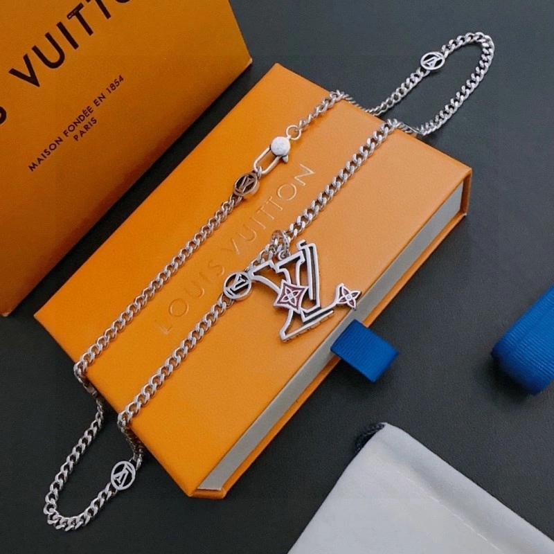 Louis Vuitton Necklaces Contemporary 248416