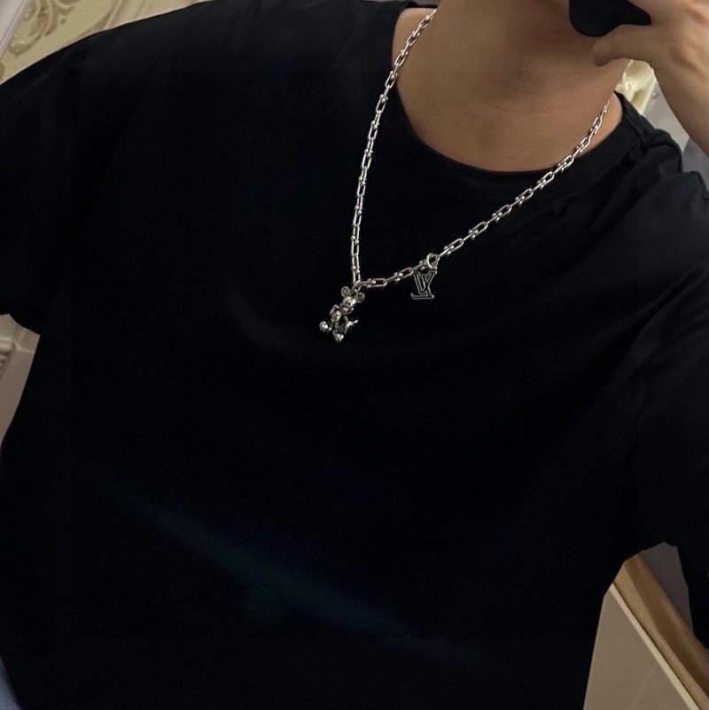 ZipUp Louis Vuitton Necklaces 248414