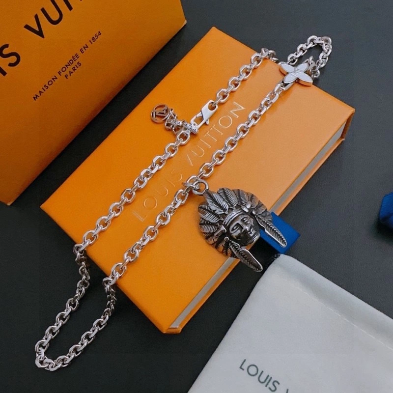 Louis Vuitton Necklaces MoistureWicking 248410