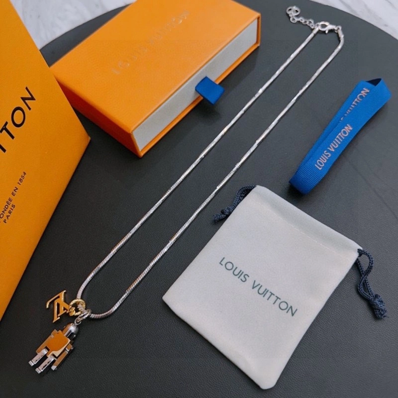 AllSeason Louis Vuitton Necklaces 248412
