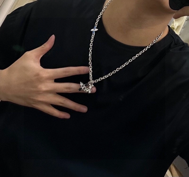 Louis Vuitton Necklaces Comfortable 248411