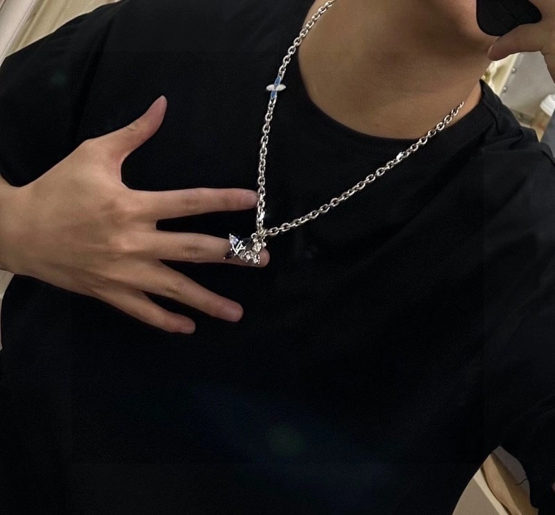 Louis Vuitton Necklaces Comfortable 248411