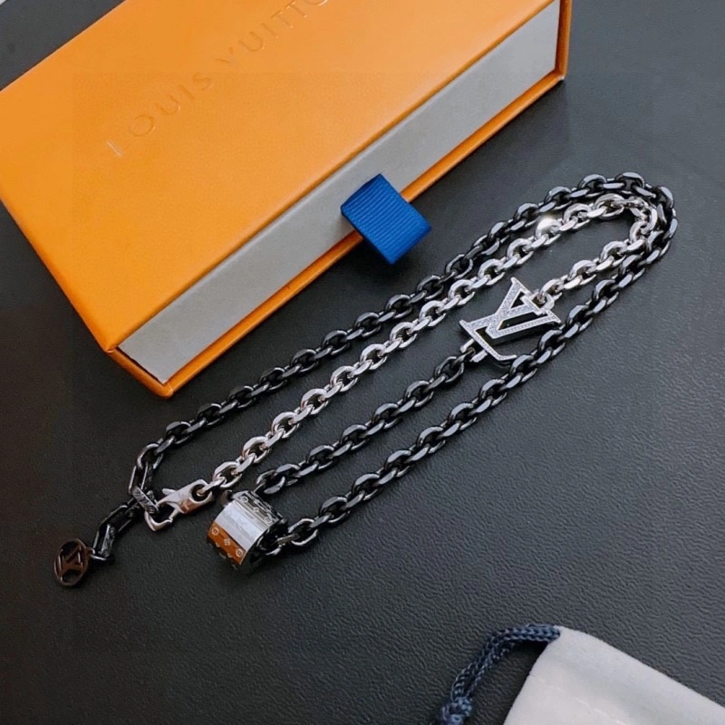 OdorResistant Louis Vuitton Necklaces 248409