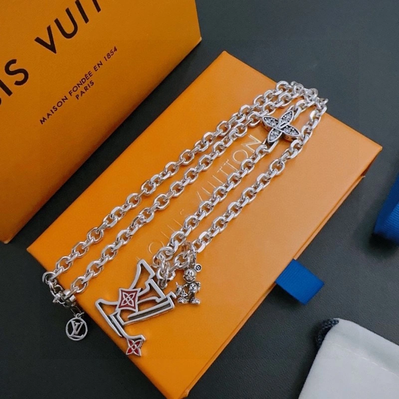 Louis Vuitton Necklaces Trendsetting 248406