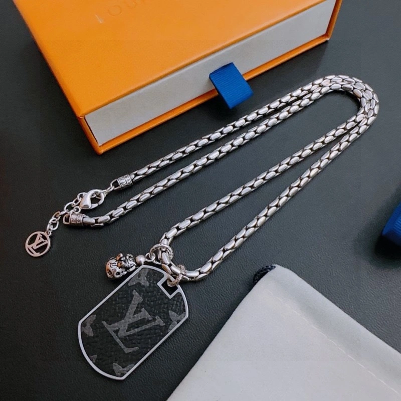 Timeless Louis Vuitton Necklaces 248407