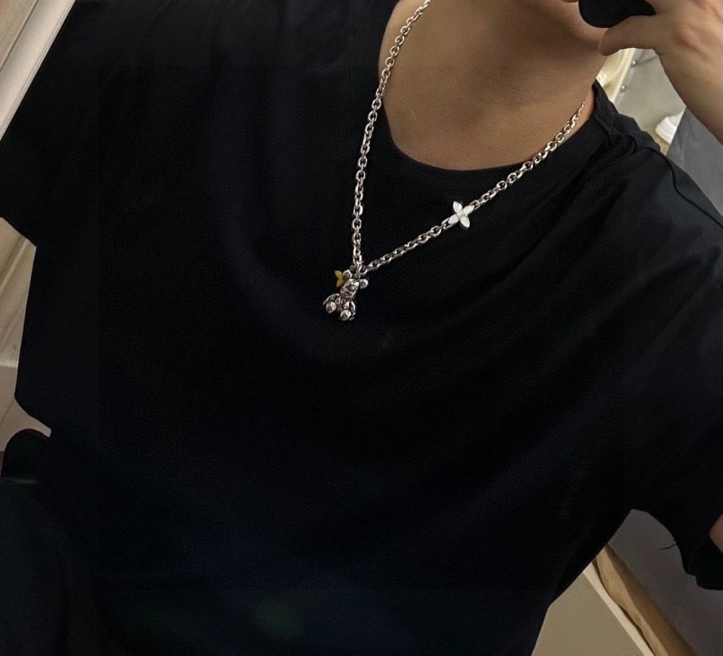 GoAnywhere Louis Vuitton Necklaces 248408