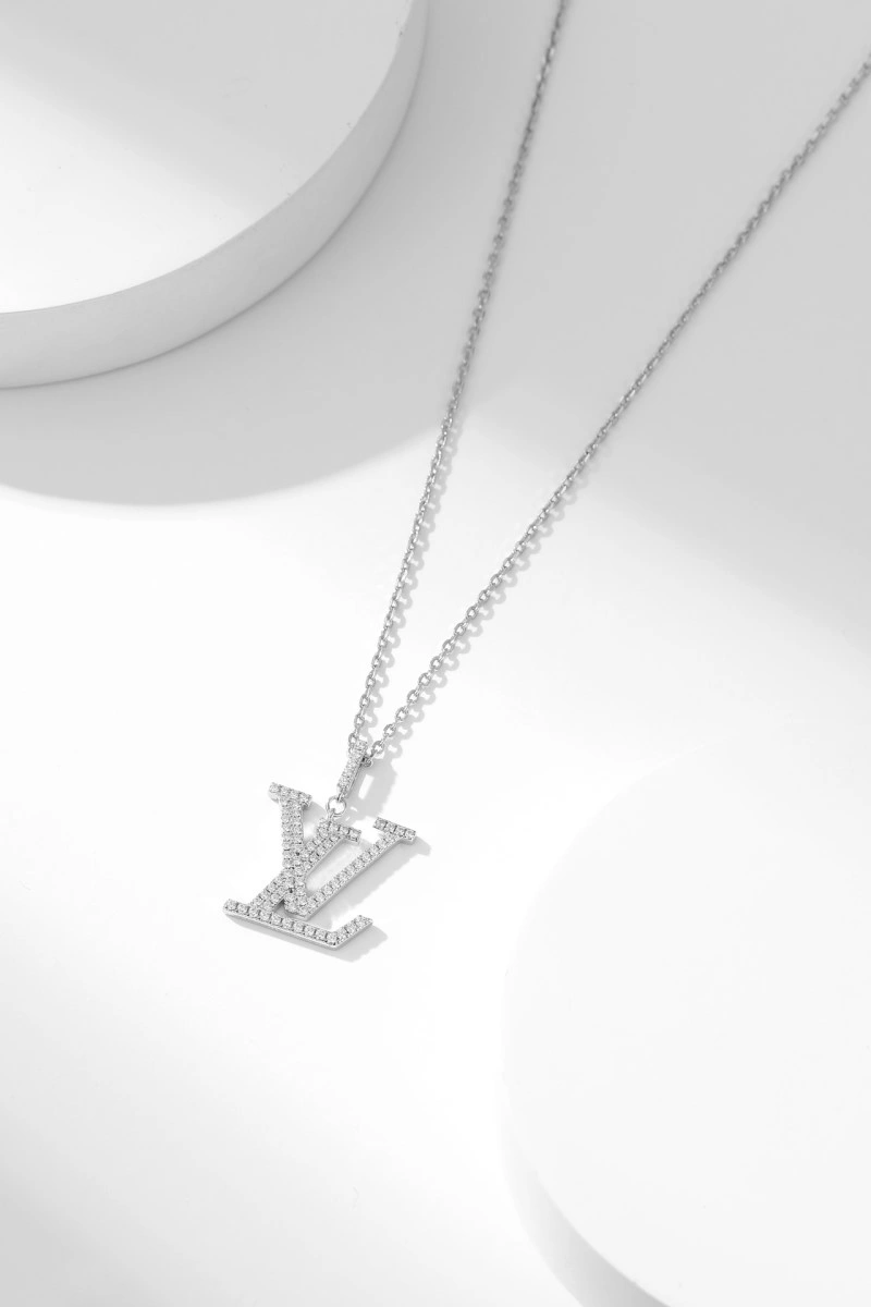 Louis Vuitton Necklaces Casual 248404