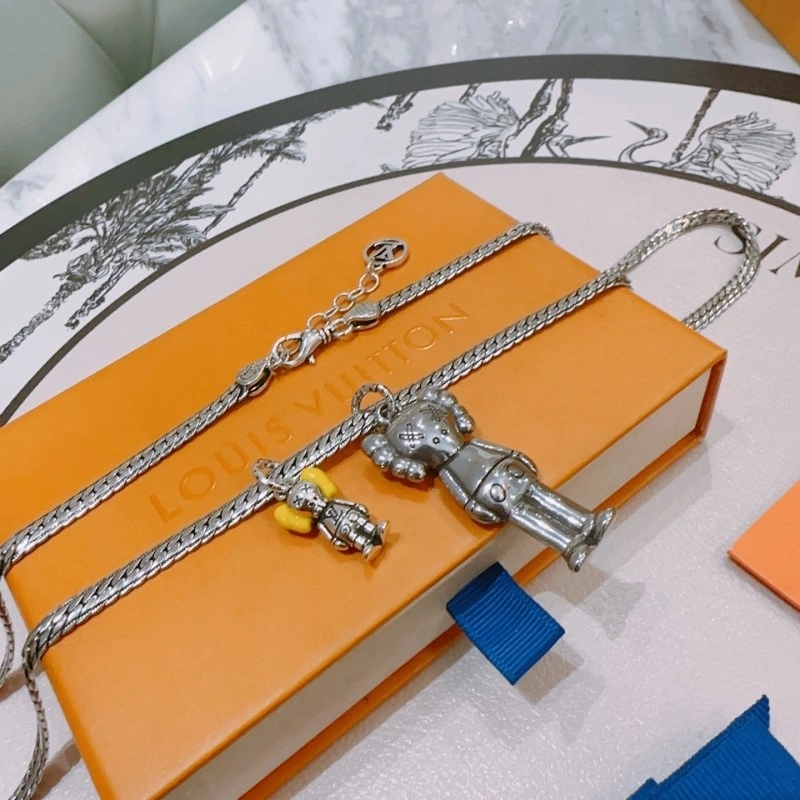 Louis Vuitton Necklaces Unique 248387