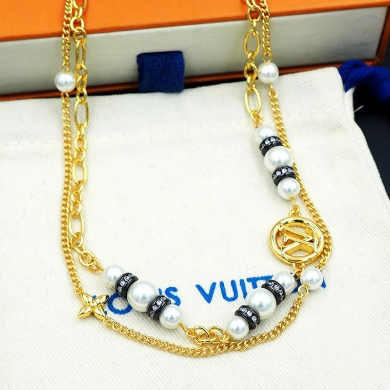 MoistureWicking Louis Vuitton Necklaces 248392
