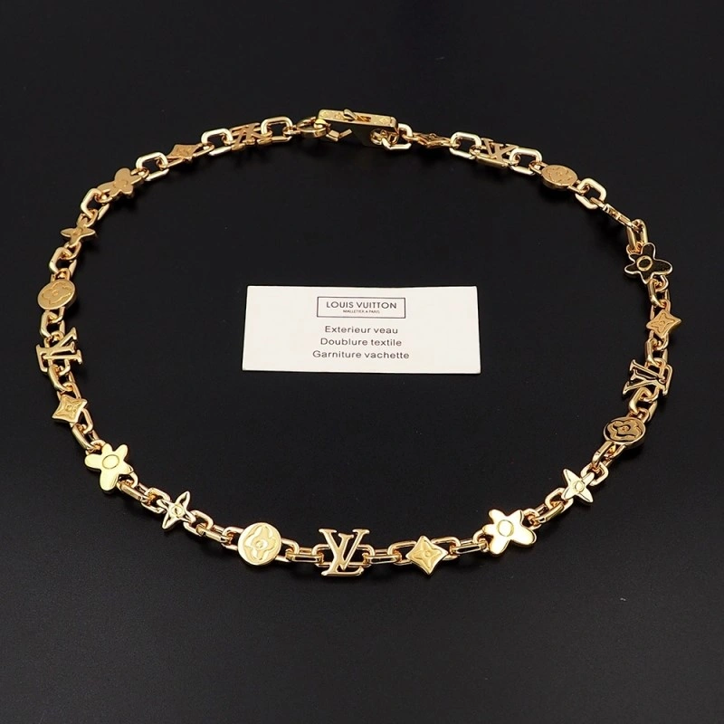 Sleek Louis Vuitton Necklaces 247937