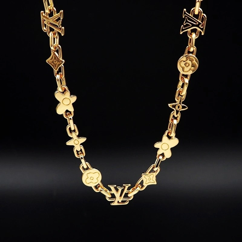 Sleek Louis Vuitton Necklaces 247937