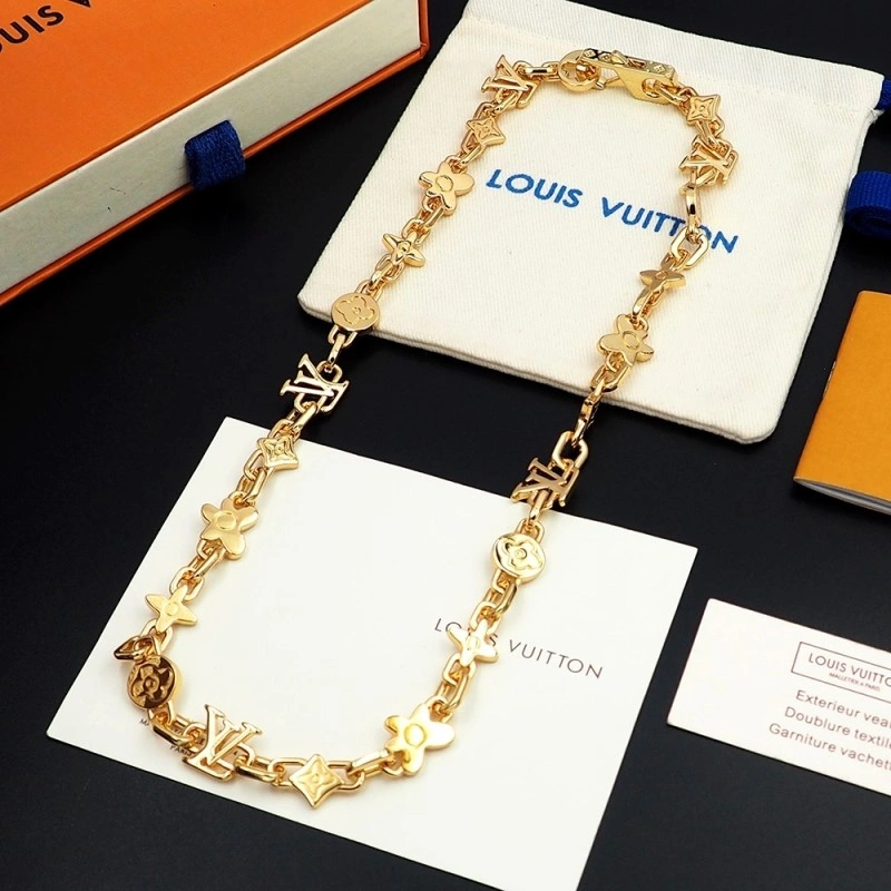 Sleek Louis Vuitton Necklaces 247937