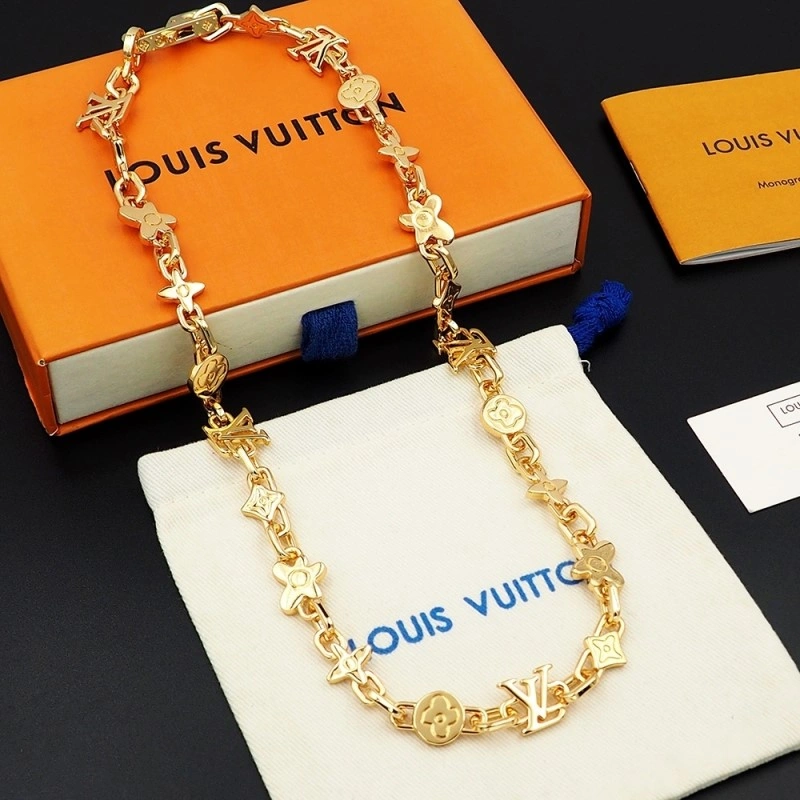 Sleek Louis Vuitton Necklaces 247937