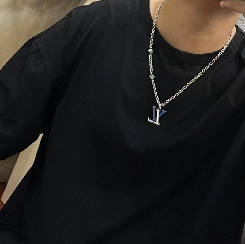 Soft Louis Vuitton Necklaces 247925